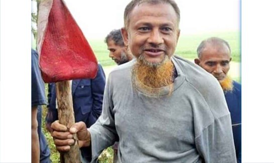 কলার মোচা দেখিয়ে ট্রেন দুর্ঘটনা ঠেকালেন বৃদ্ধ